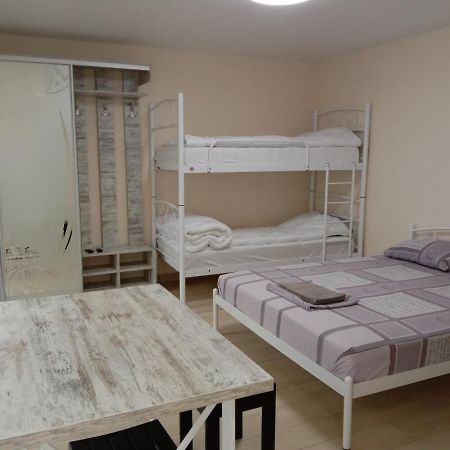 Однокімнатна 105 Apartment Khmel'nyts'kyy Ngoại thất bức ảnh
